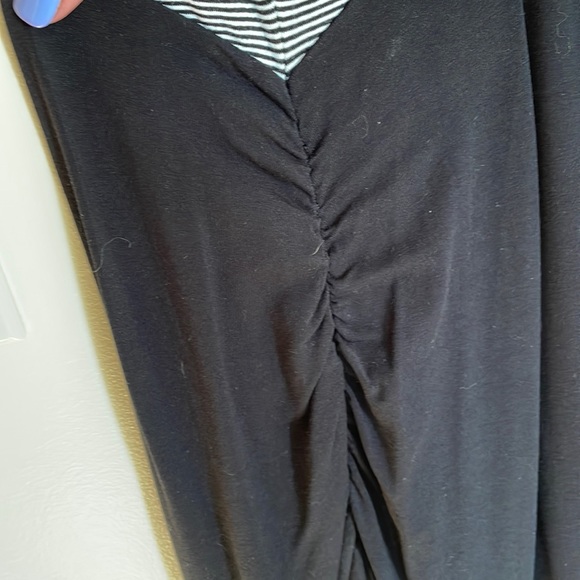 Black and white tank dress with rouching on the side. - Picture 3 of 4